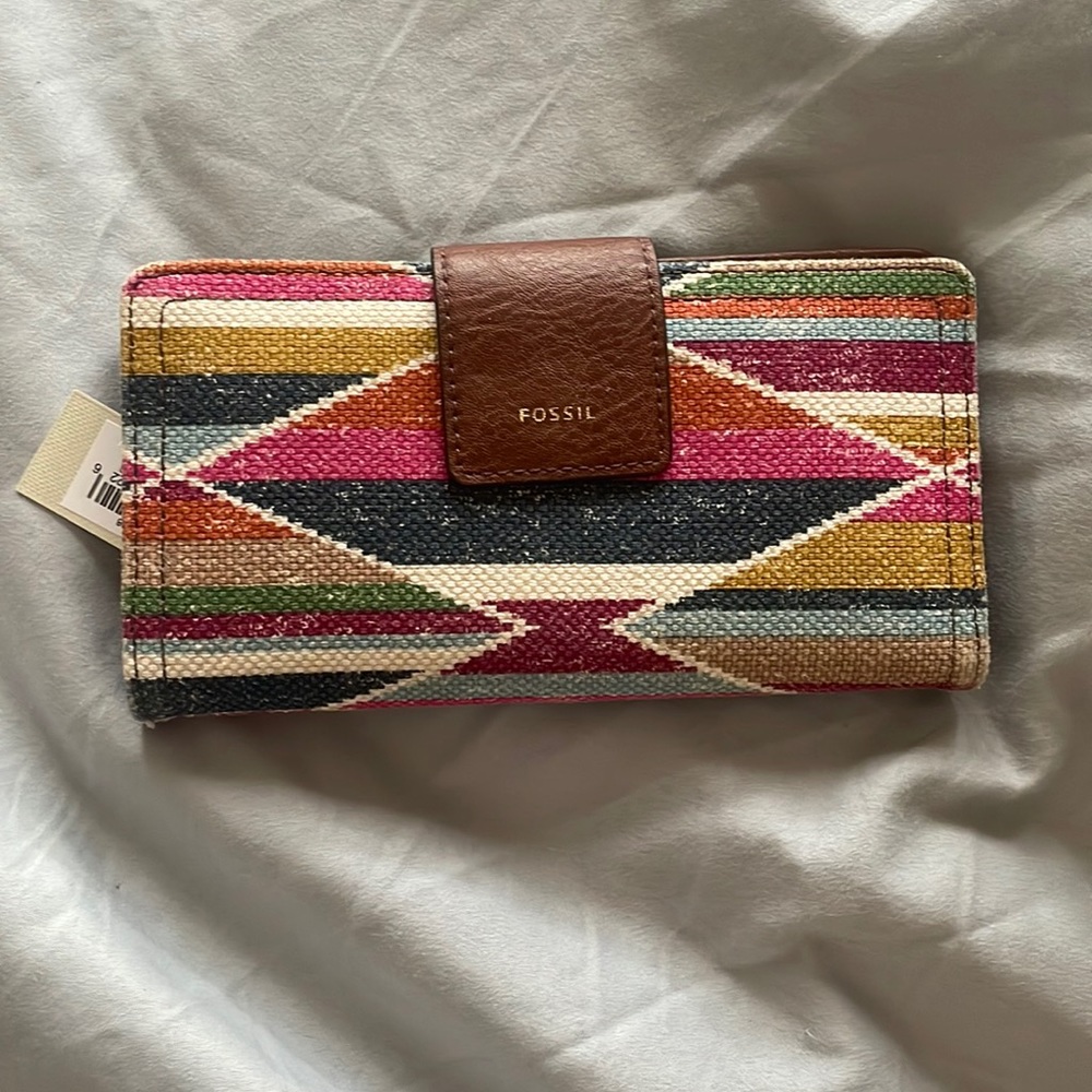 NWT- Fossil Logan Tab Multi Wallet